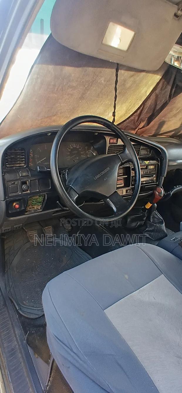Toyota Land Cruiser 1993 Blue