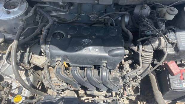 Toyota Corolla 2005 Silver