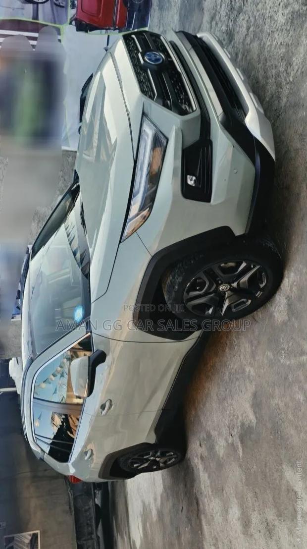 Toyota RAV4 2022 Green