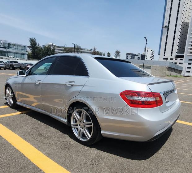 Mercedes-Benz E200 2013 Silver