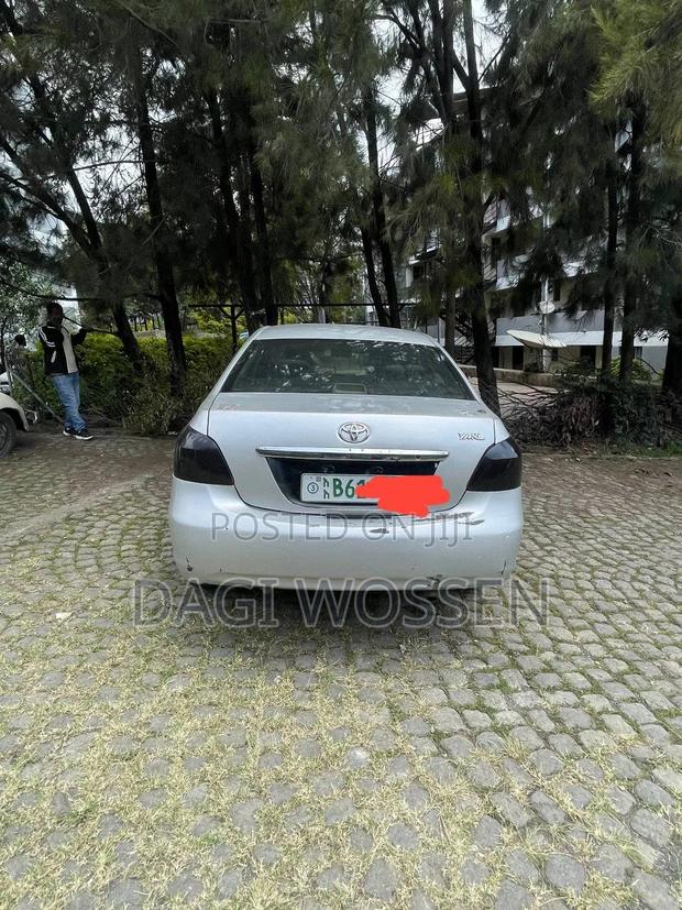 Toyota Yaris 2007 Gray