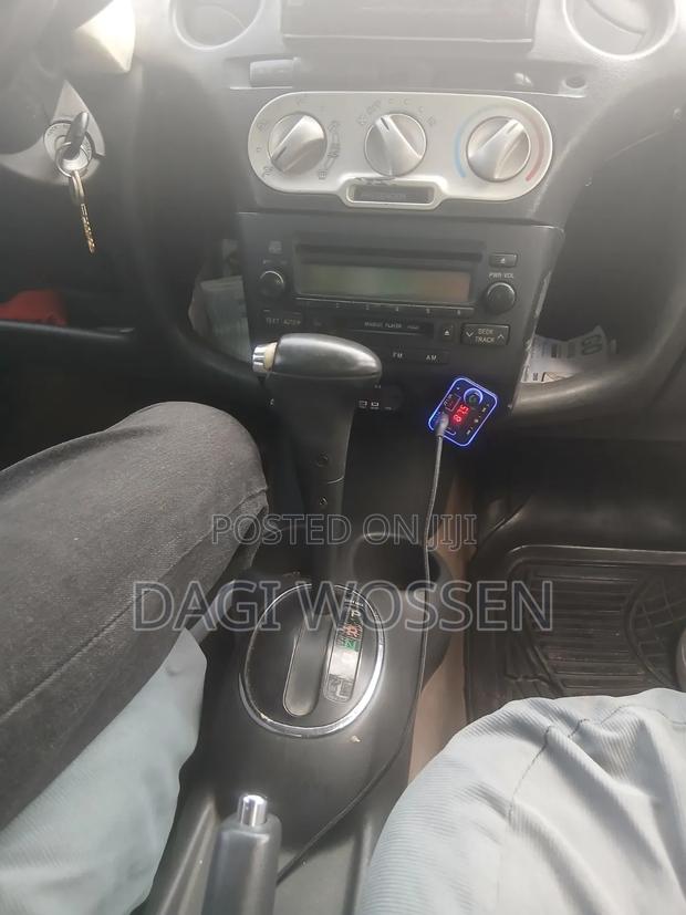 Toyota Vitz 2001 Gray