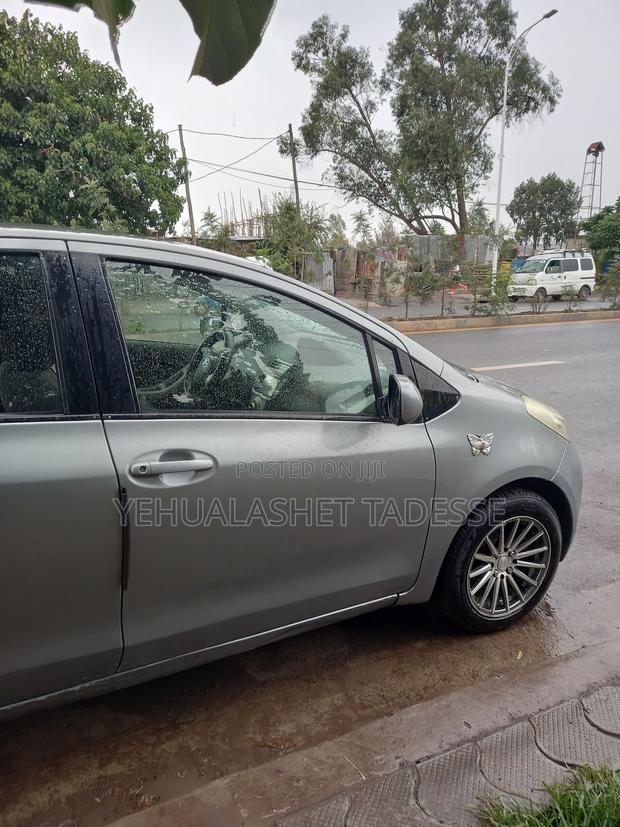 Toyota Yaris 2006 Gray