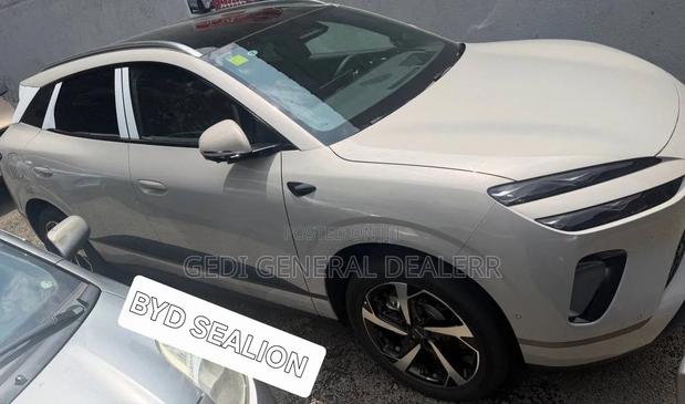 New BYD Sealion 06 EV 2026 Gray