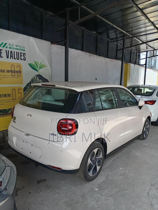 JAC T8 2023 Ivory