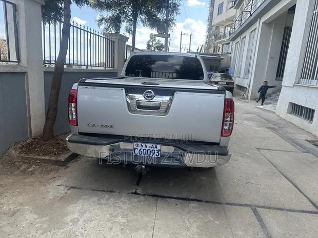 Nissan NP300 2008 Silver