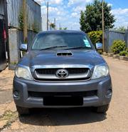 Toyota Hilux 2011 Black for sale
