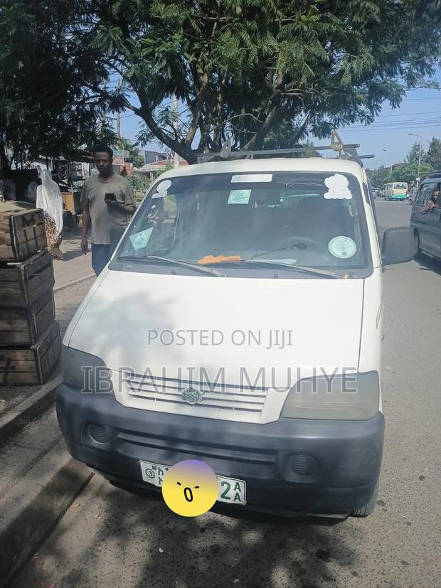 Suzuki Super Carry 2000 White