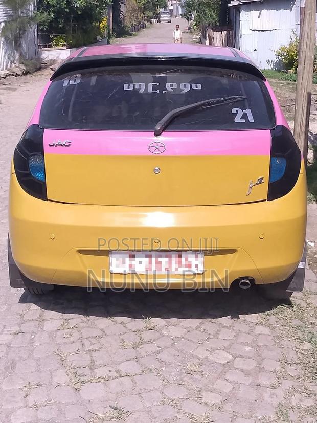 JAC J3 1.3 Hatchback FWD 2017 Yellow