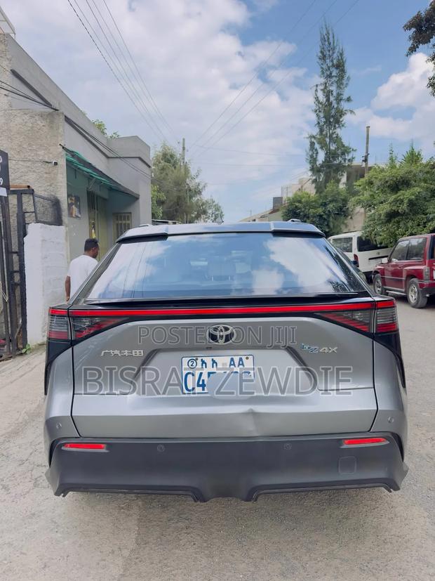 Toyota bZ4X 2023 Gray