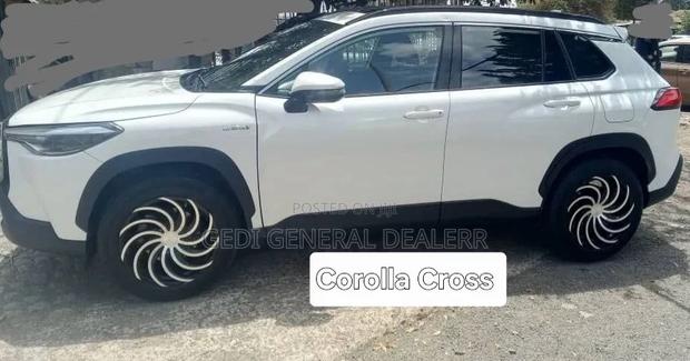 Toyota Corolla Cross 2022 White