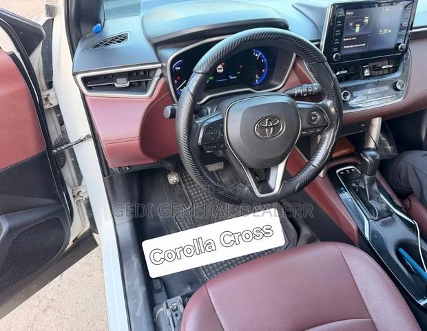 Toyota Corolla Cross 2022 White