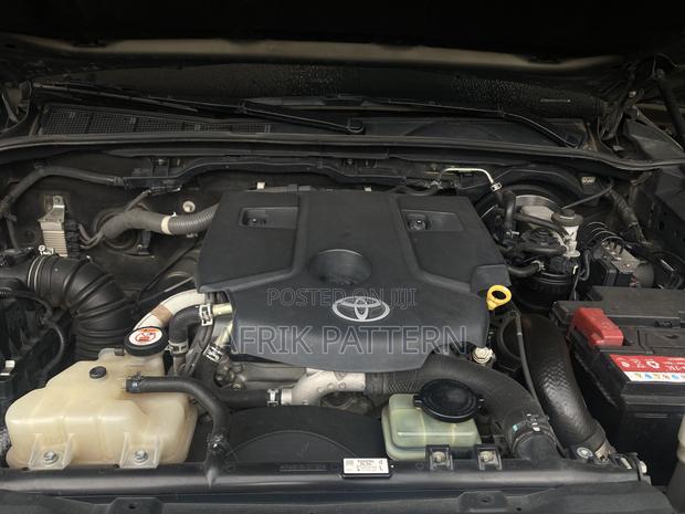 Toyota Hilux Revo Double Cab Deisel 2.8 AWD 2022