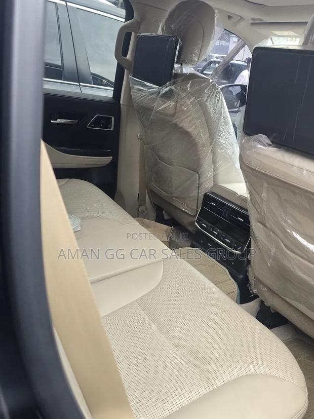 Toyota Land Cruiser 2025 Black