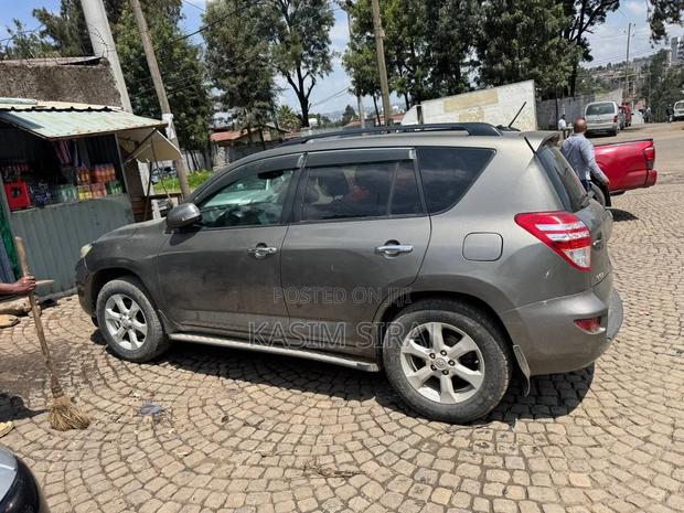 Toyota RAV4 2.5 4x4 2011 Blue