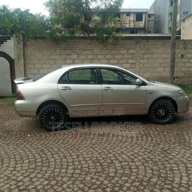 Toyota Corolla 2003 Gold