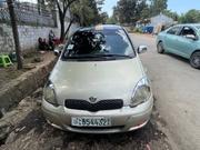 Toyota Vitz 2004 Gold for sale