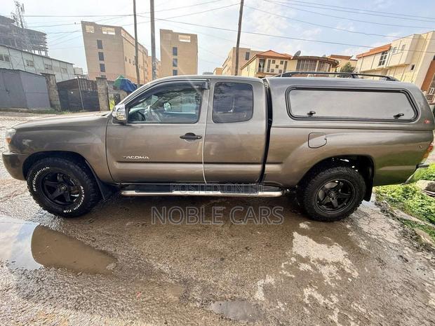 Toyota Tacoma 2008 Brown