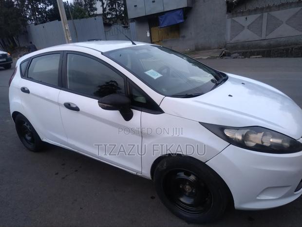 Ford Fiesta SEL 2011 White