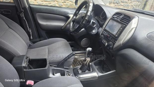Toyota RAV4 2005 Gray