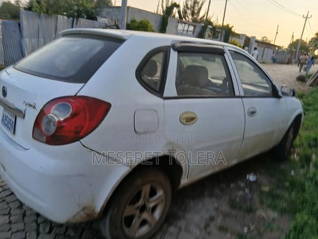 Lifan 520 2011 White