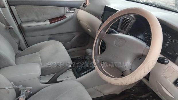 Toyota Corolla 2004 Beige