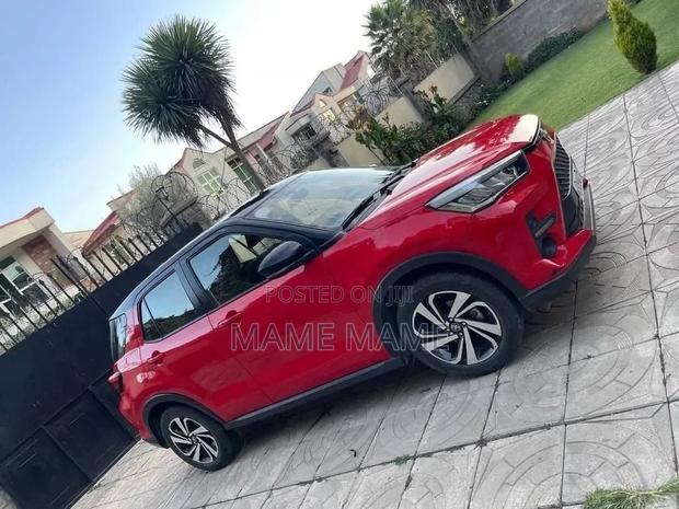 Toyota Raize 2023 Red