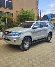 Toyota Fortuner 2.7 AWD 2009 White for sale