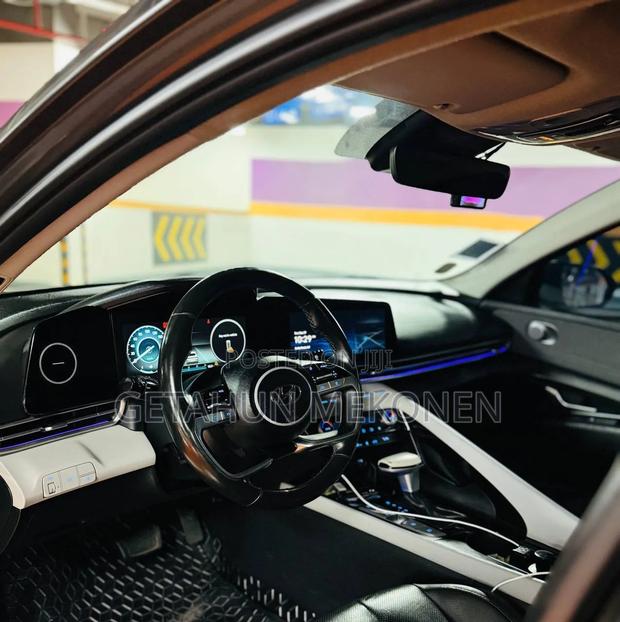 Hyundai Avante 2021 Gray