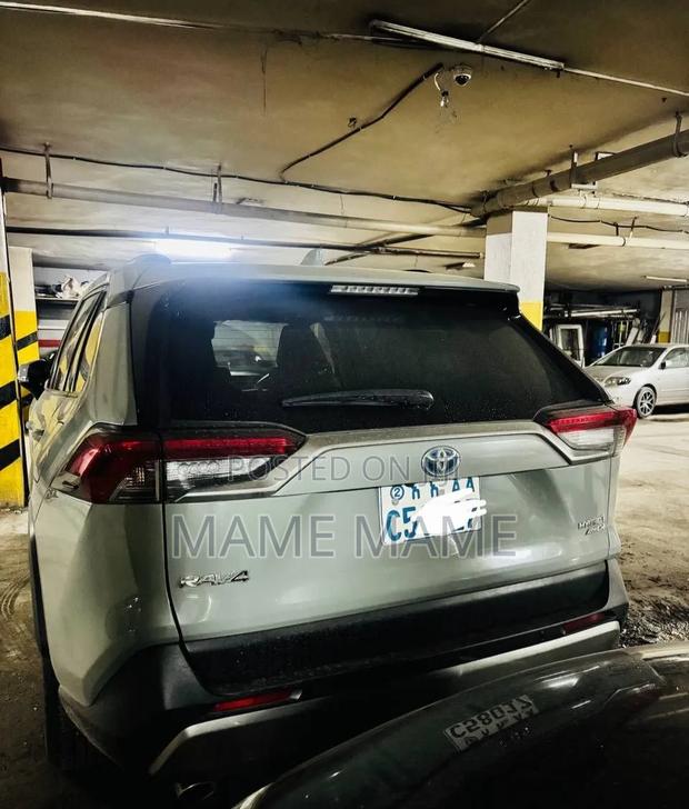 New Toyota RAV4 2024 Gray