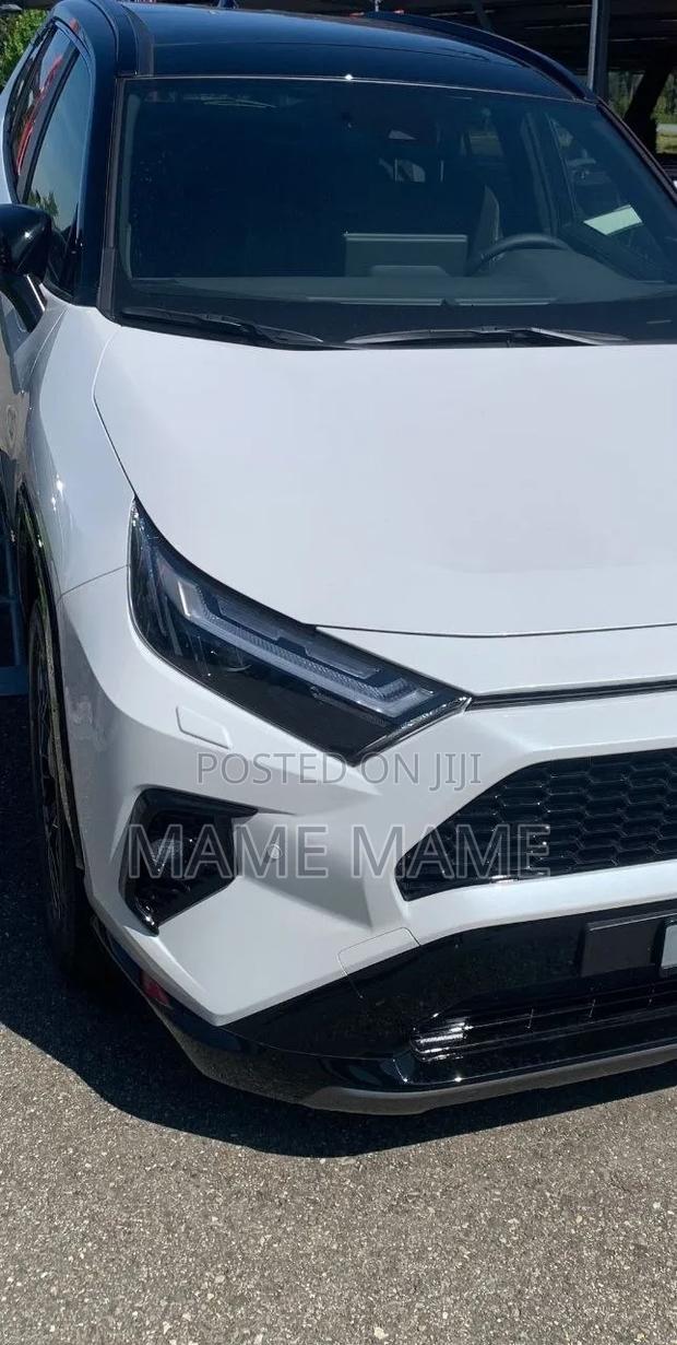 New Toyota RAV4 2023 White
