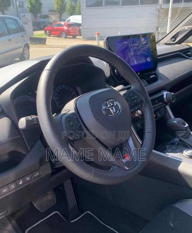 New Toyota RAV4 2023 White