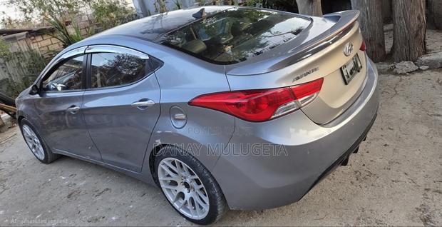 Hyundai Avante 2012 Silver