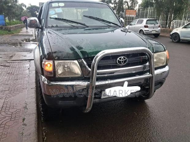 Toyota Hilux 2003