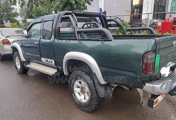 Toyota Hilux 2003