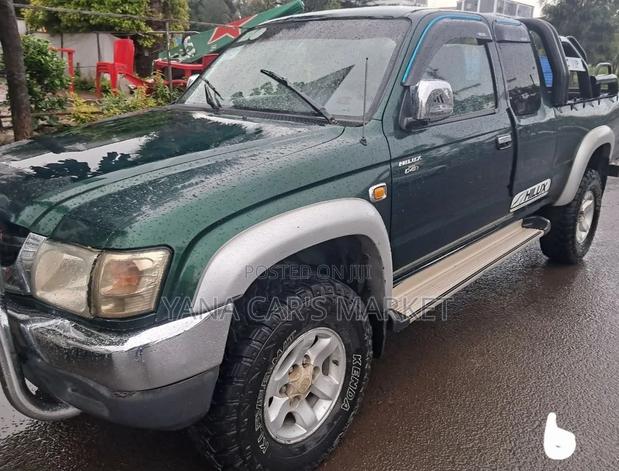 Toyota Hilux 2003
