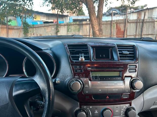 Toyota Highlander Sport 2010 Gray