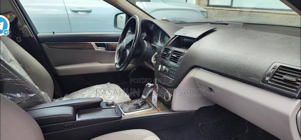 Mercedes-Benz C200 2008 Black