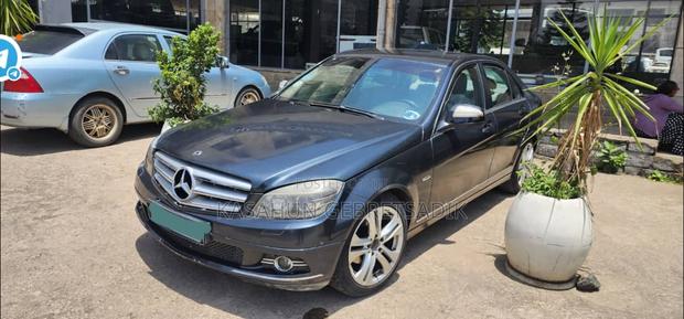 Mercedes-Benz C200 2008 Black