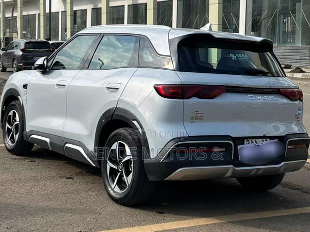 BYD Yuan Up 2025 Gray