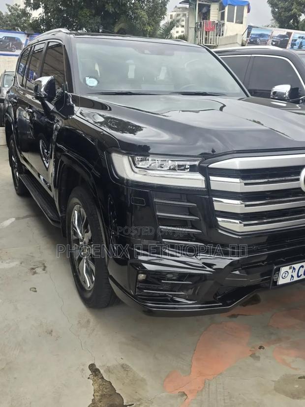 Toyota Land Cruiser 2022 Black