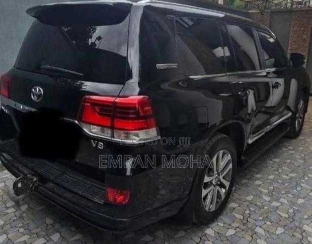 Toyota Land Cruiser 2021 Black