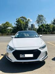 Hyundai Elantra Sport Sedan FWD (1.6L 4cyl 6M) 2017 White for sale