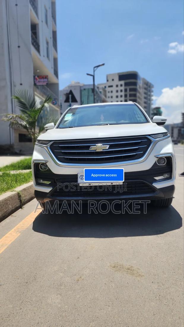 Chevrolet Captiva 2023 White