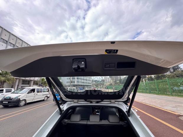 Toyota bZ4X 71.4 kWh AWD 2022 White