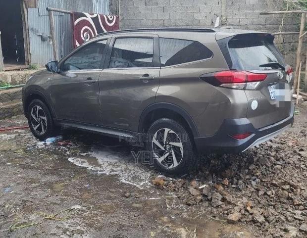 Toyota Rush 2021