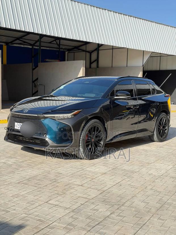 Toyota bZ4X 71.4 kWh FWD 2023 Blue