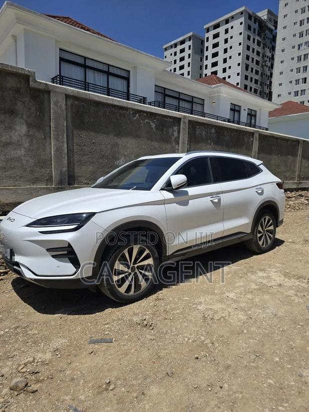 BYD Song Plus 2024 White