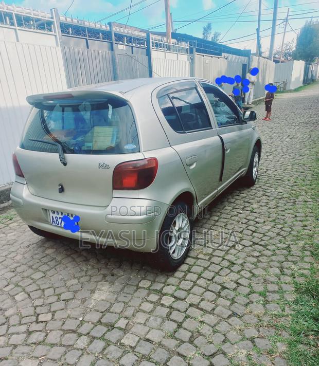 Toyota Vitz 2003 Gold