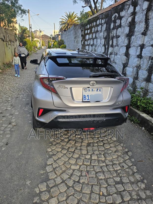 Toyota C-HR 2017